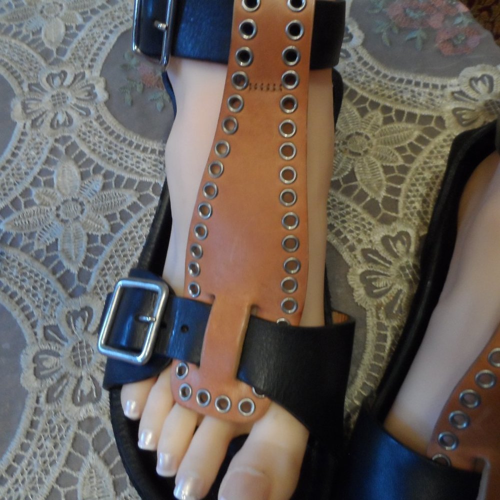 Isabel Marant Black/Beige "Layne" Studded Leather Sandals Size EU 36 - US 6 - Picture 7 of 16